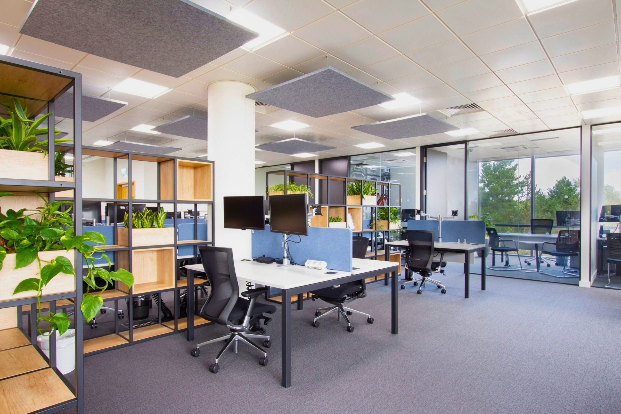 Open Plan Office Design: Benefits, Challenges and Best Practices